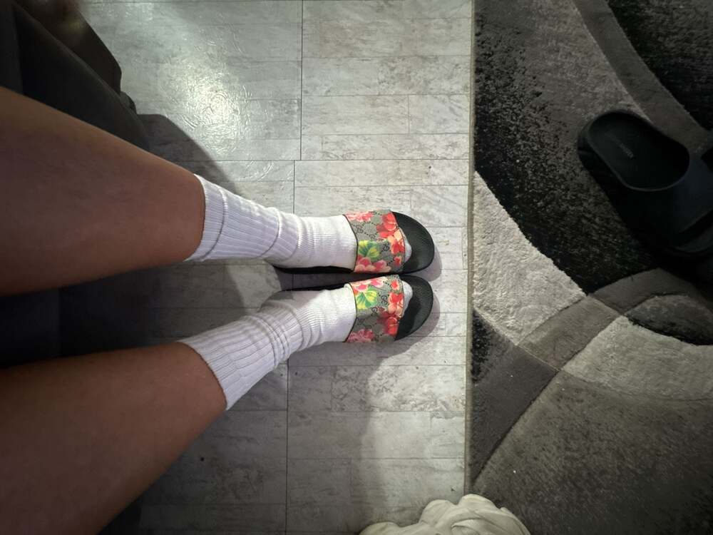 Gucci Blooms GG Supreme Slide Sandals